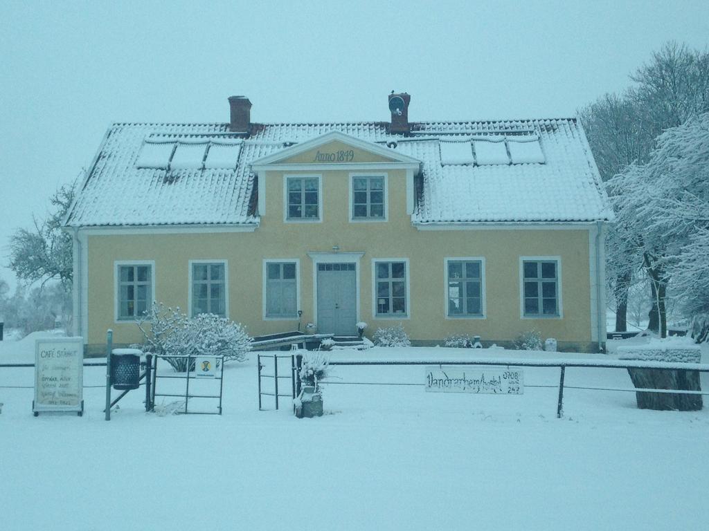 Takern Vandrarhem Svanshals Экстерьер фото